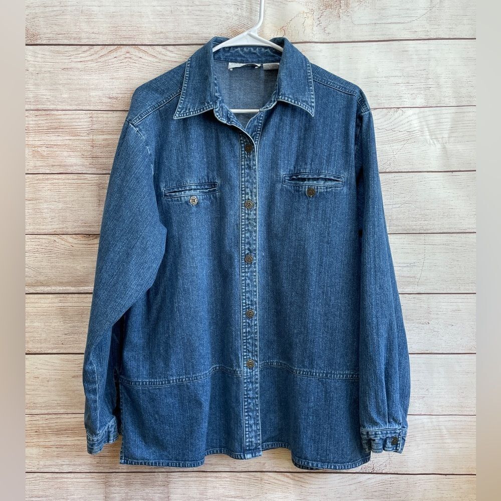 VINTAGE CHRISTOPHER & BANKS DENIM SHACKET. SIZE XL